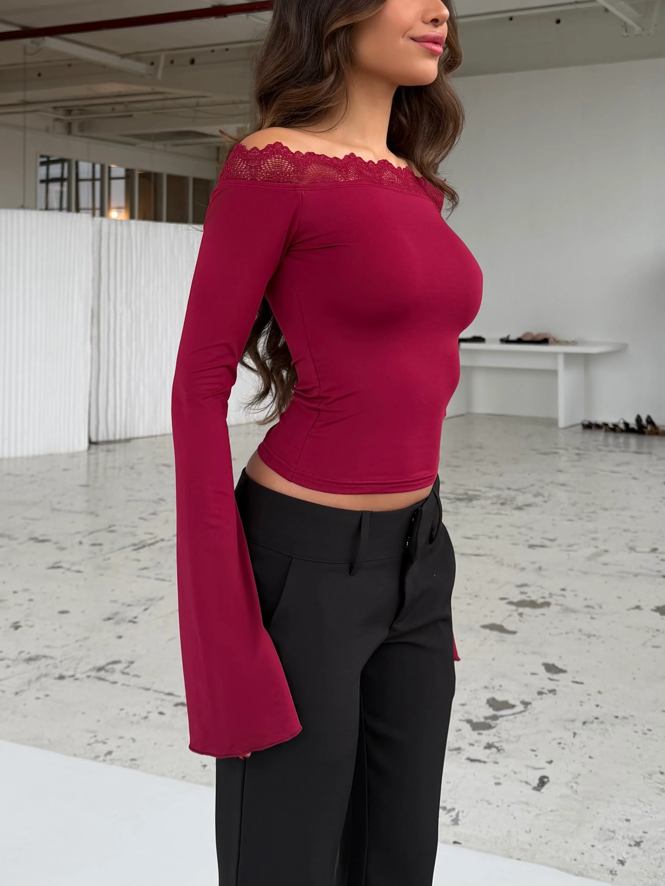 Bari Basic Lace Top – Dunkelrot  - Image 5