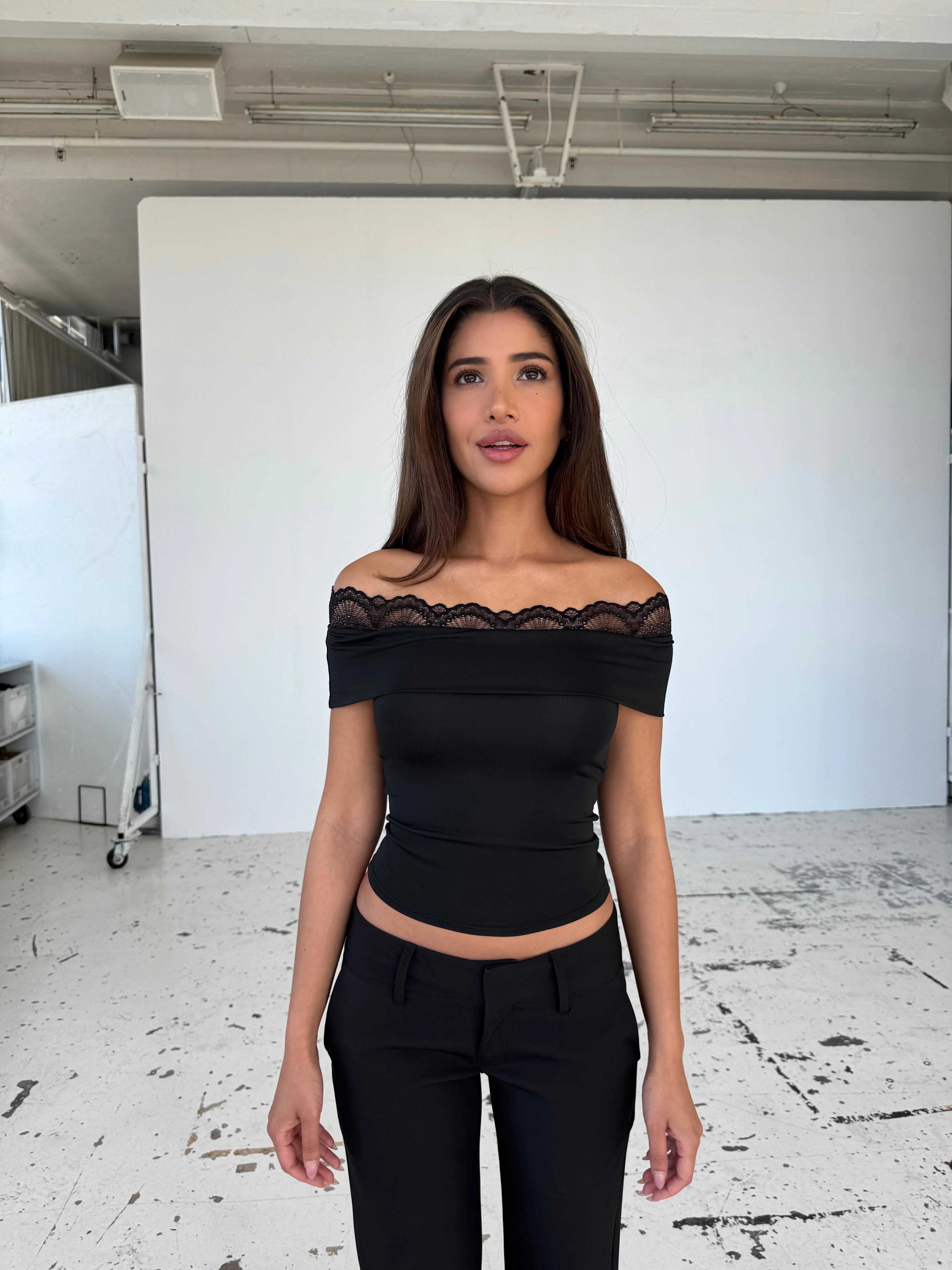 Leda Lace Top - Schwarz - Image 5