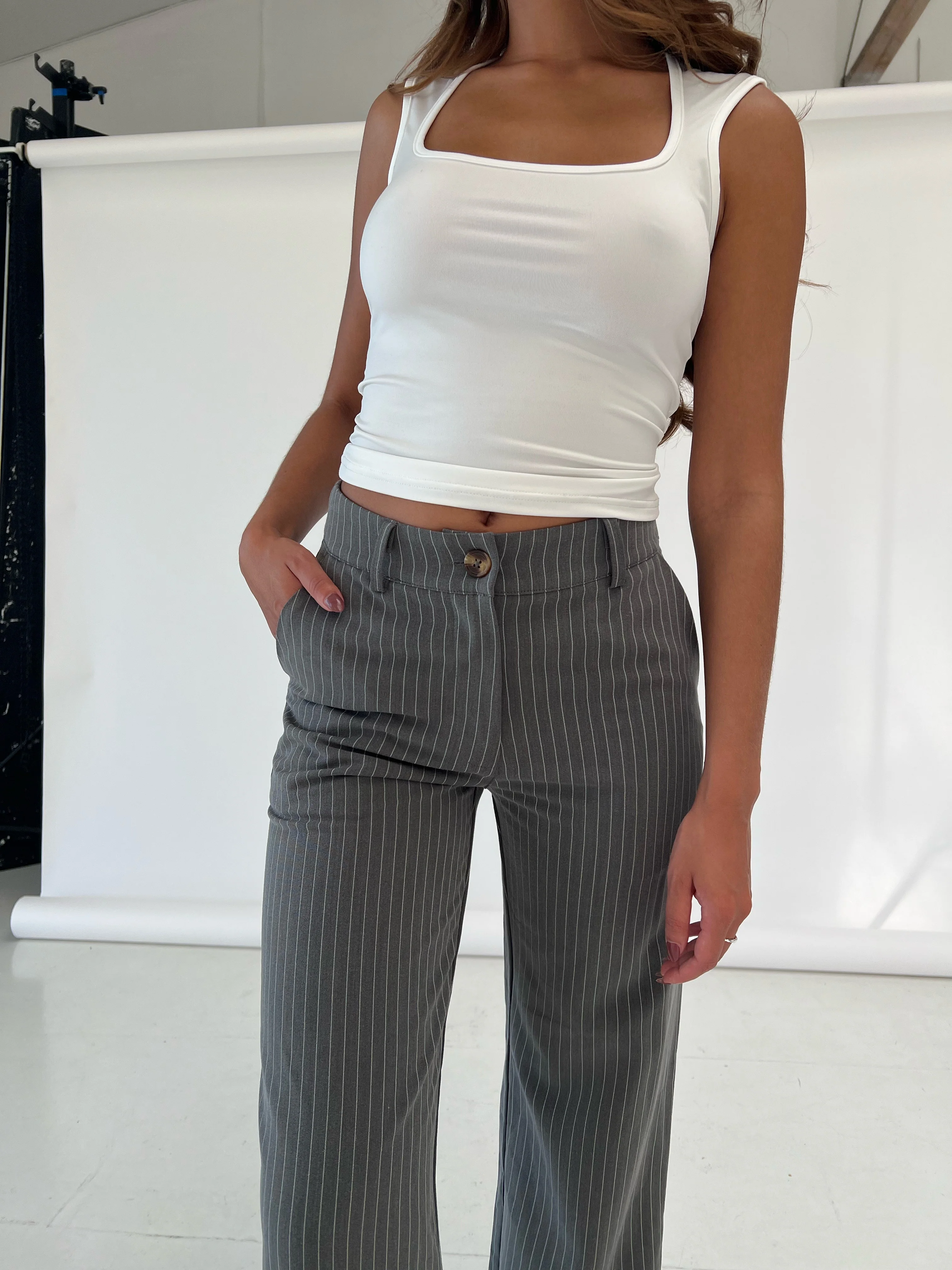 TALL Levi -Hosen - grau gestreift - Image 3