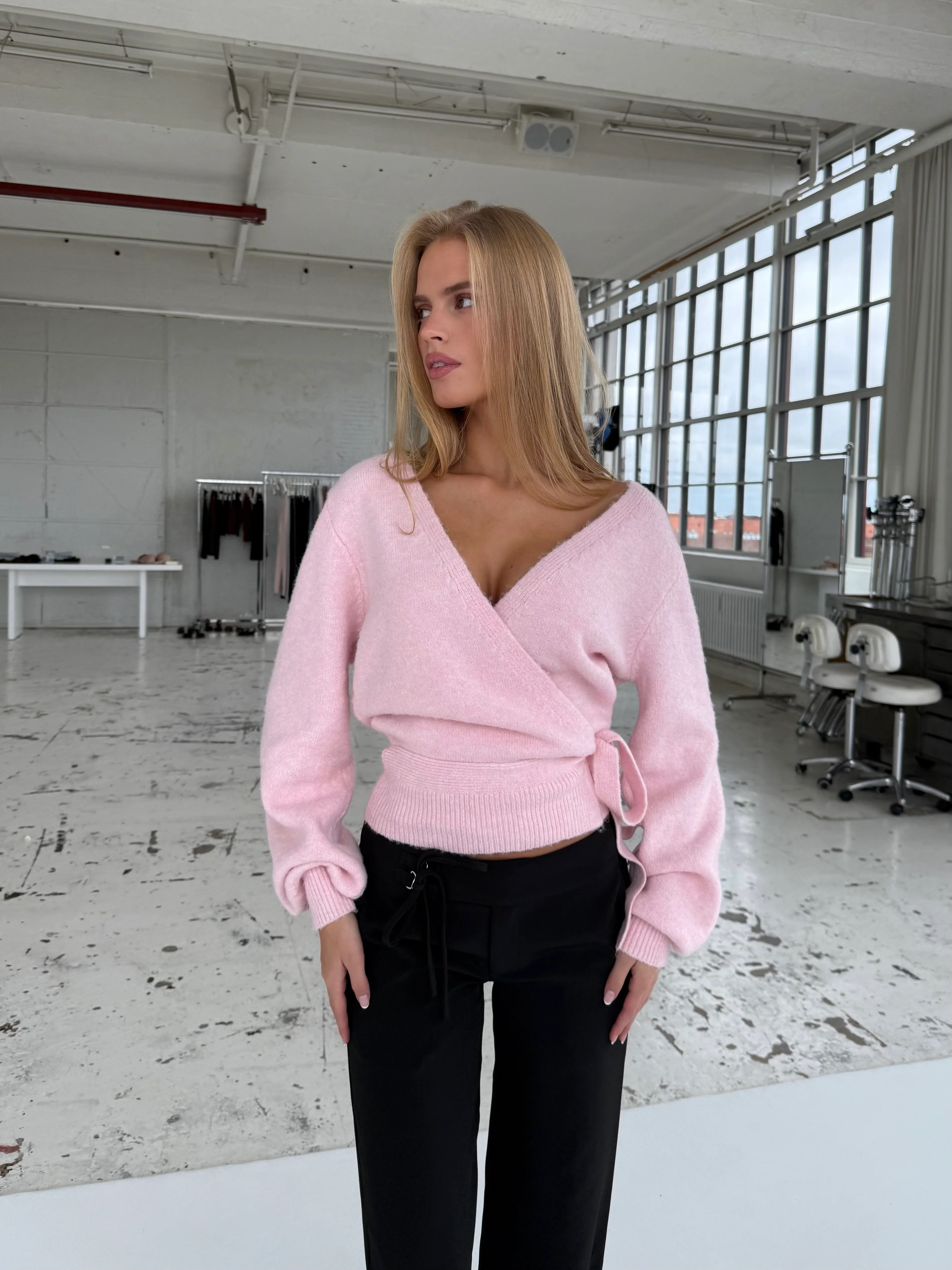 Wool blend wrap cardigan - Rosa - Image 4